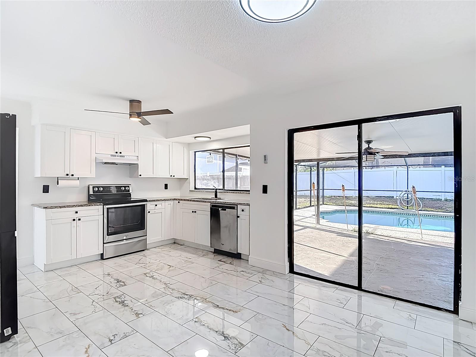 4012 BRAESGATE LN, TAMPA, FL, 33624