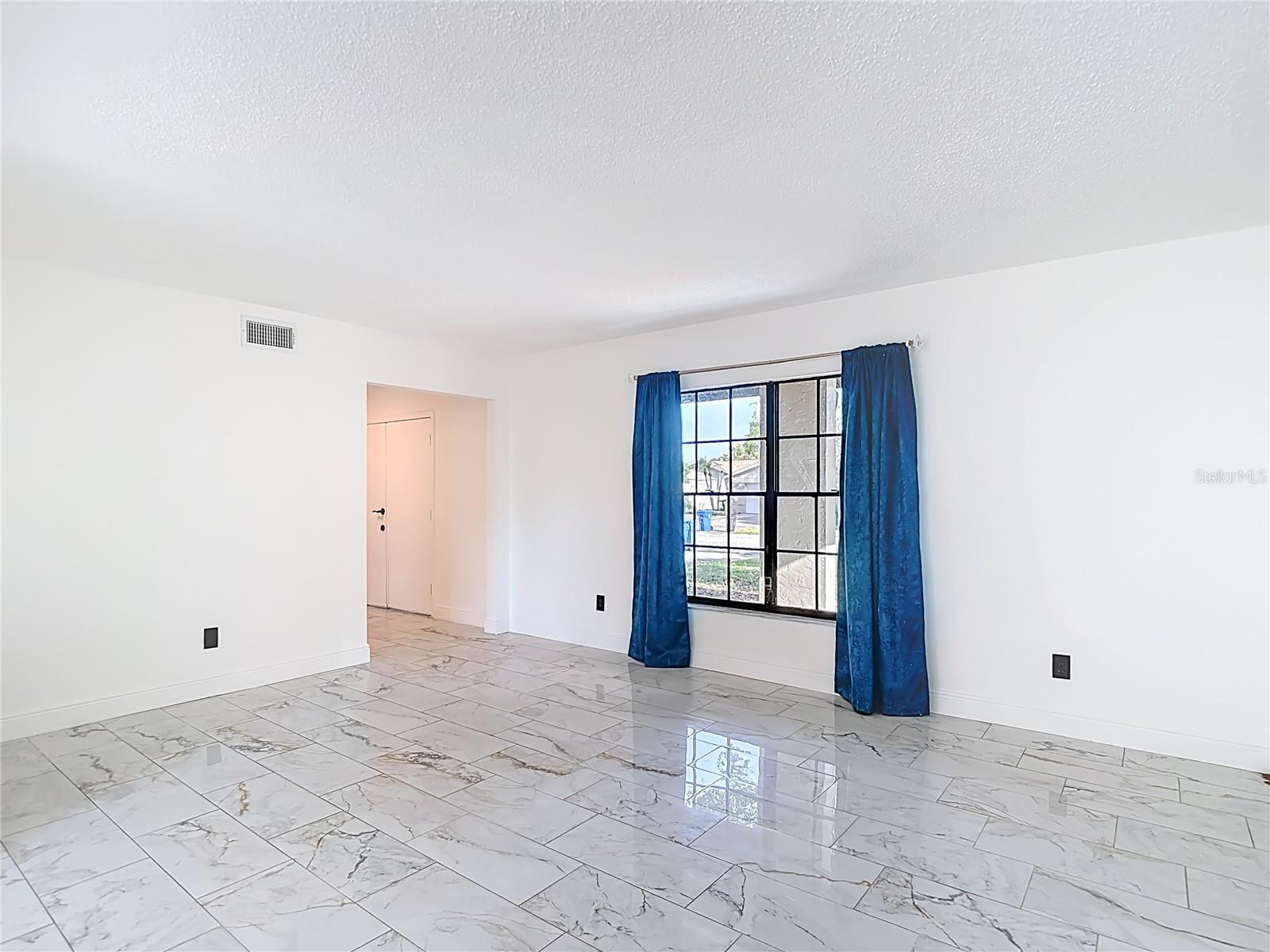 4012 BRAESGATE LN, TAMPA, FL, 33624