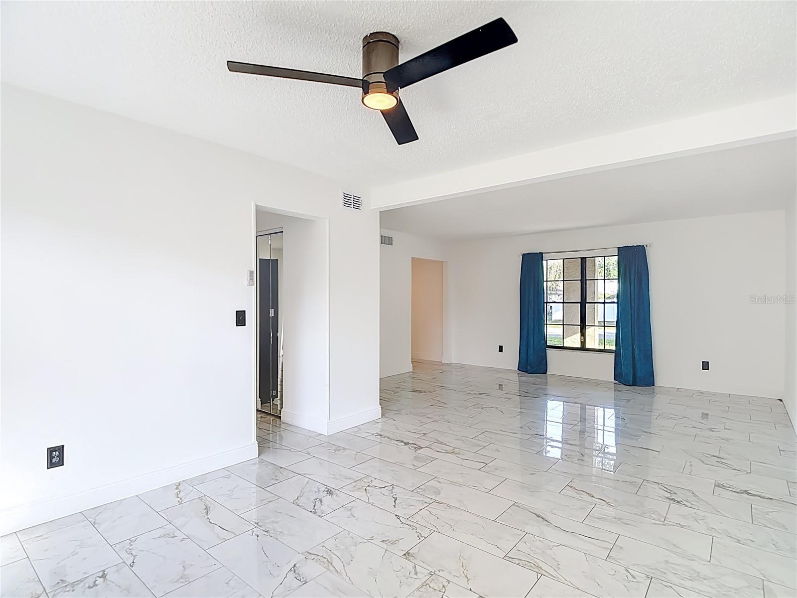 4012 BRAESGATE LN, TAMPA, FL, 33624