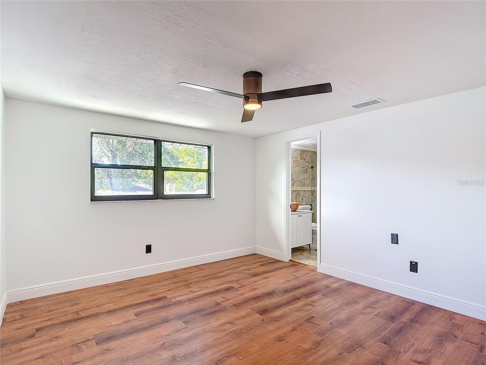 4012 BRAESGATE LN, TAMPA, FL, 33624