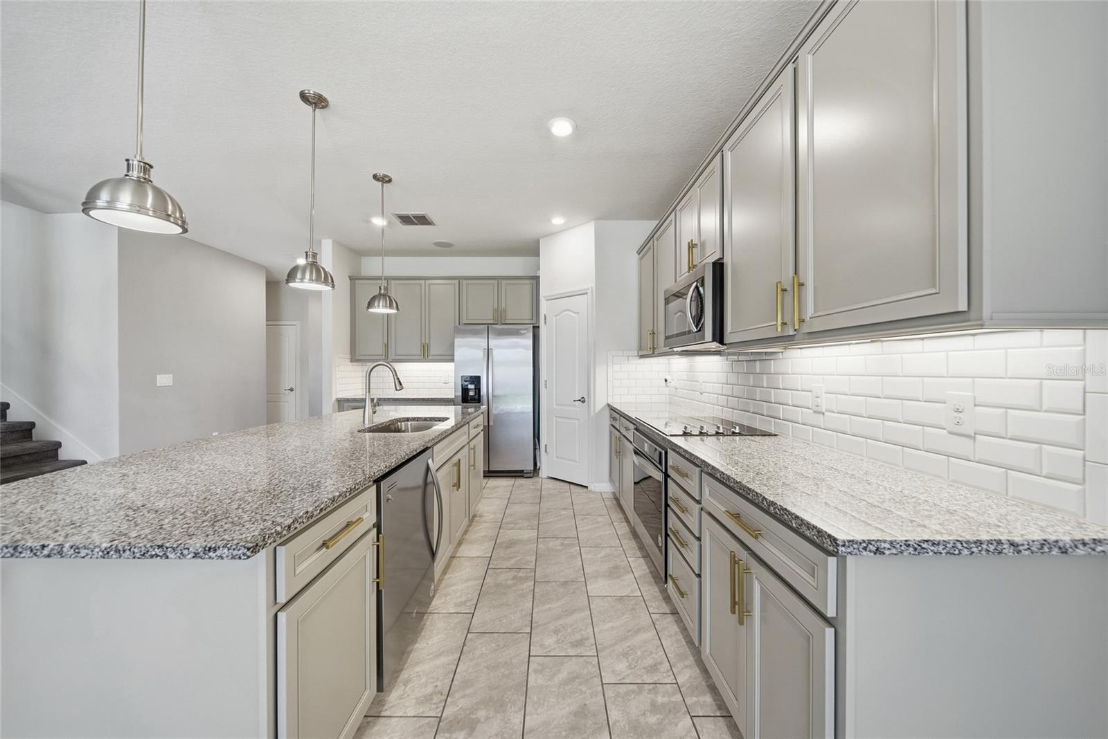 11009 GREEN HARVEST DR, RIVERVIEW, FL, 33578