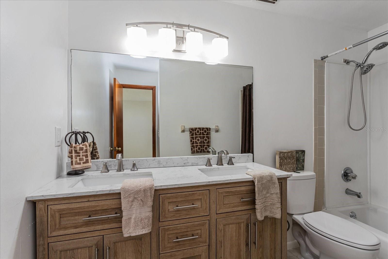 2134 NE 45TH AVE, OCALA, FL, 34470