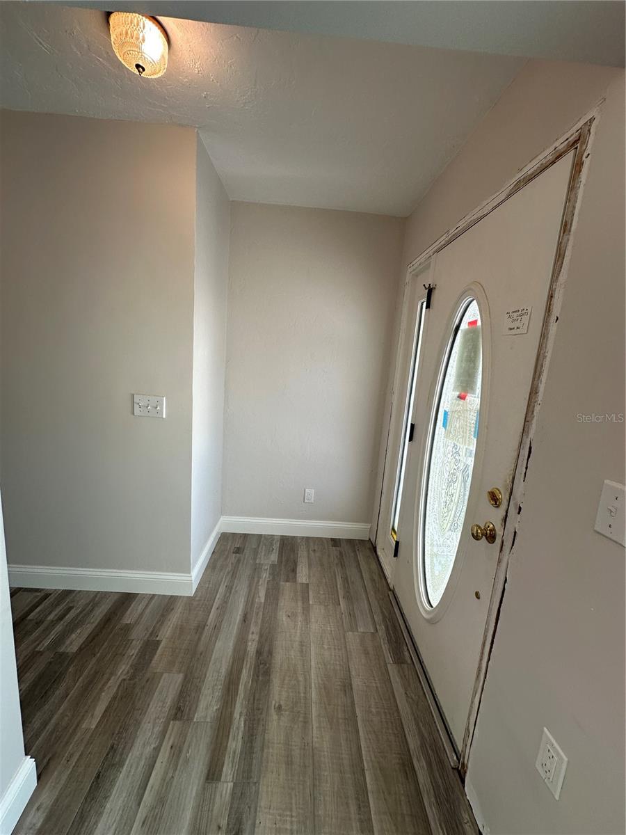 143 N BOCA CIEGA POINT, ST PETERSBURG, FL, 33708