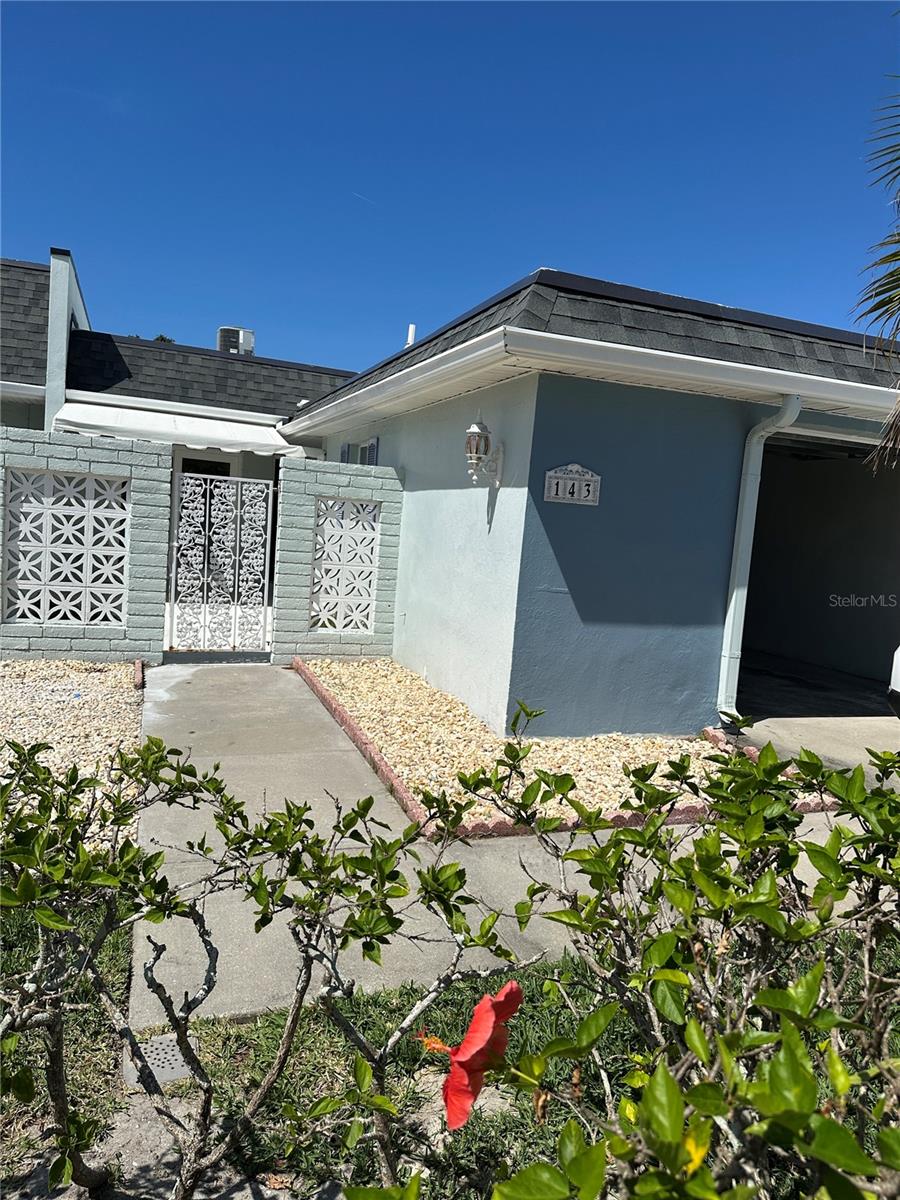 143 N BOCA CIEGA POINT, ST PETERSBURG, FL, 33708