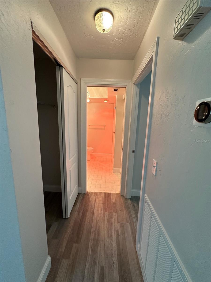 143 N BOCA CIEGA POINT, ST PETERSBURG, FL, 33708