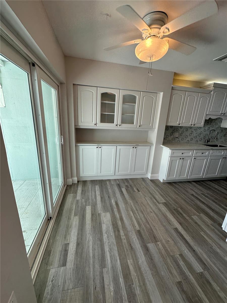 143 N BOCA CIEGA POINT, ST PETERSBURG, FL, 33708