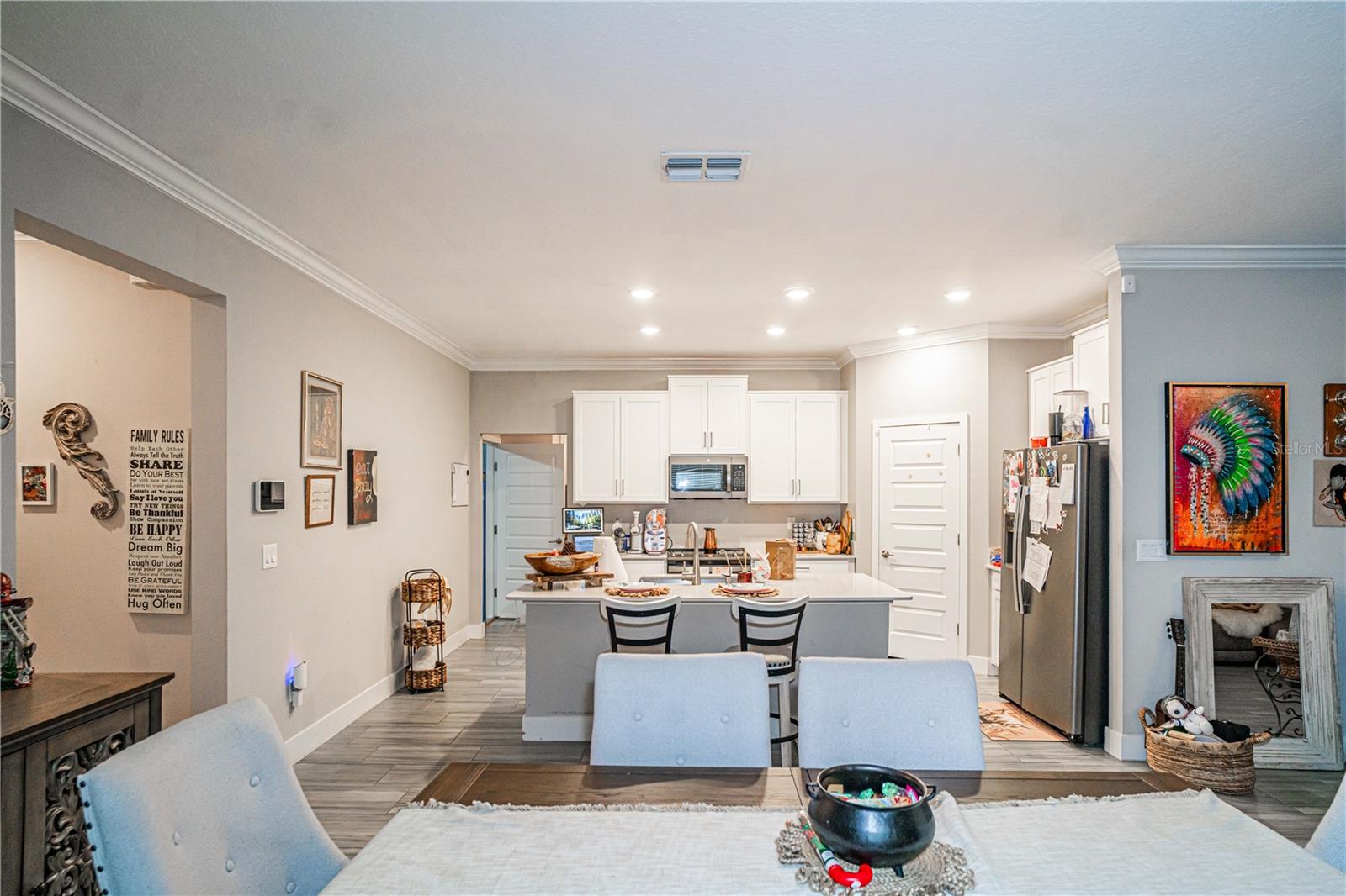 dining room to kitchen view
