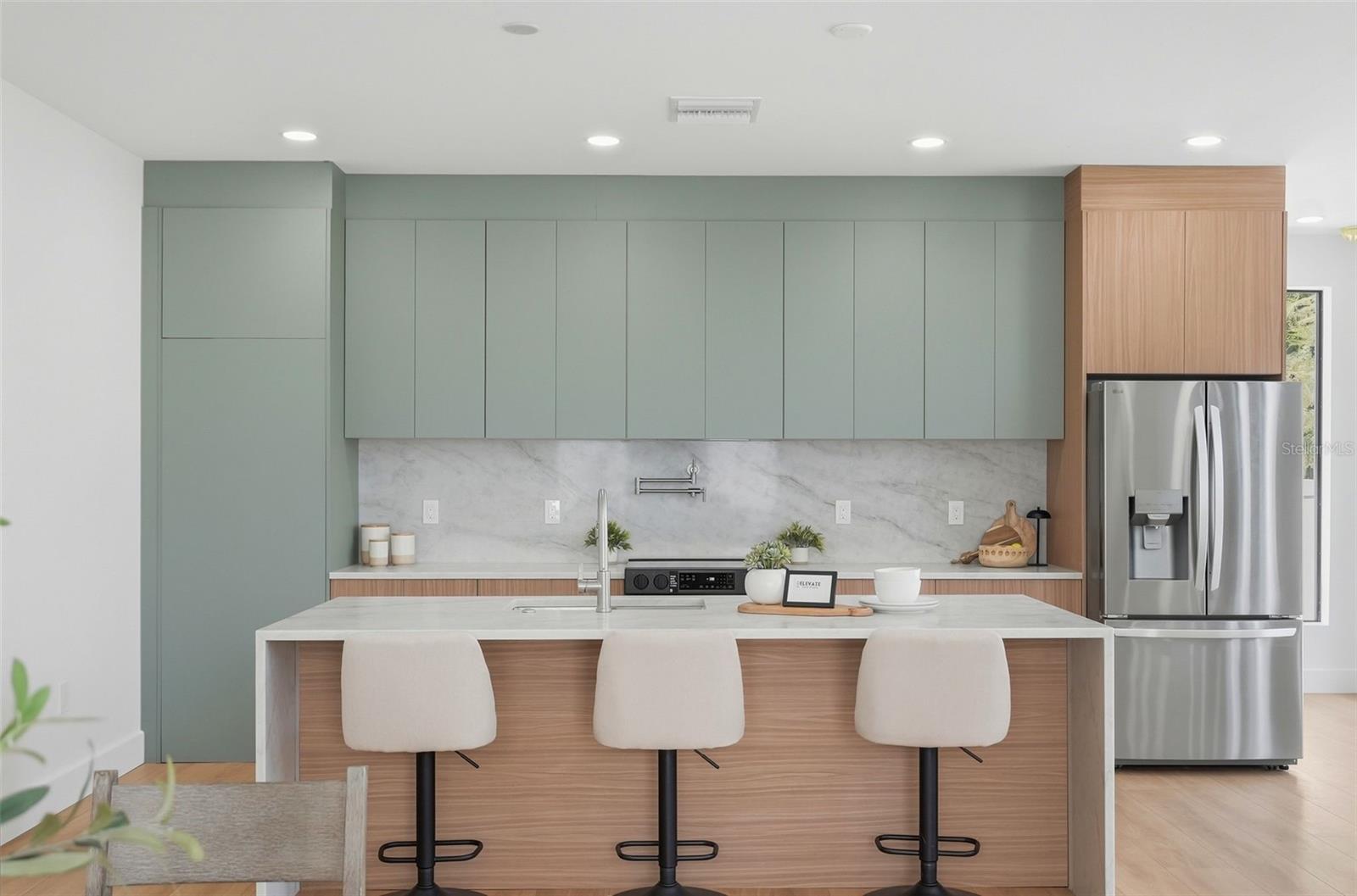 2525 18TH AVE N, ST PETERSBURG, FL, 33713