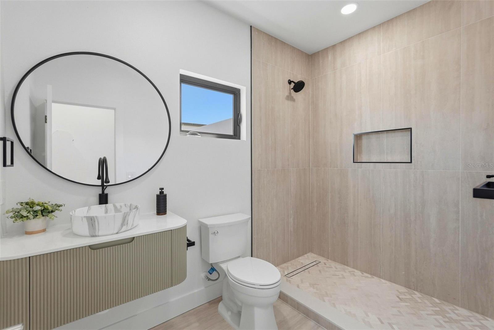 2525 18TH AVE N, ST PETERSBURG, FL, 33713