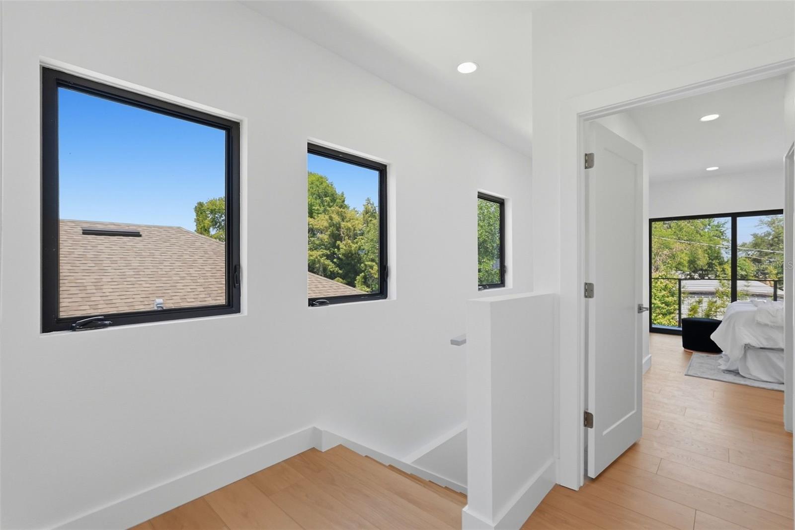 2525 18TH AVE N, ST PETERSBURG, FL, 33713