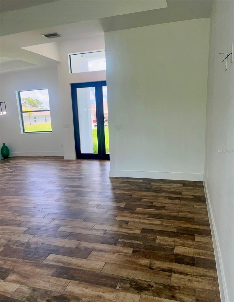 3365 DOUGLAS RD, PUNTA GORDA, FL, 33980