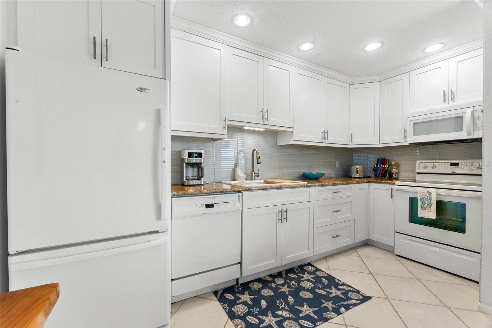 6708 SARASEA CIR #202, SARASOTA, FL, 34242