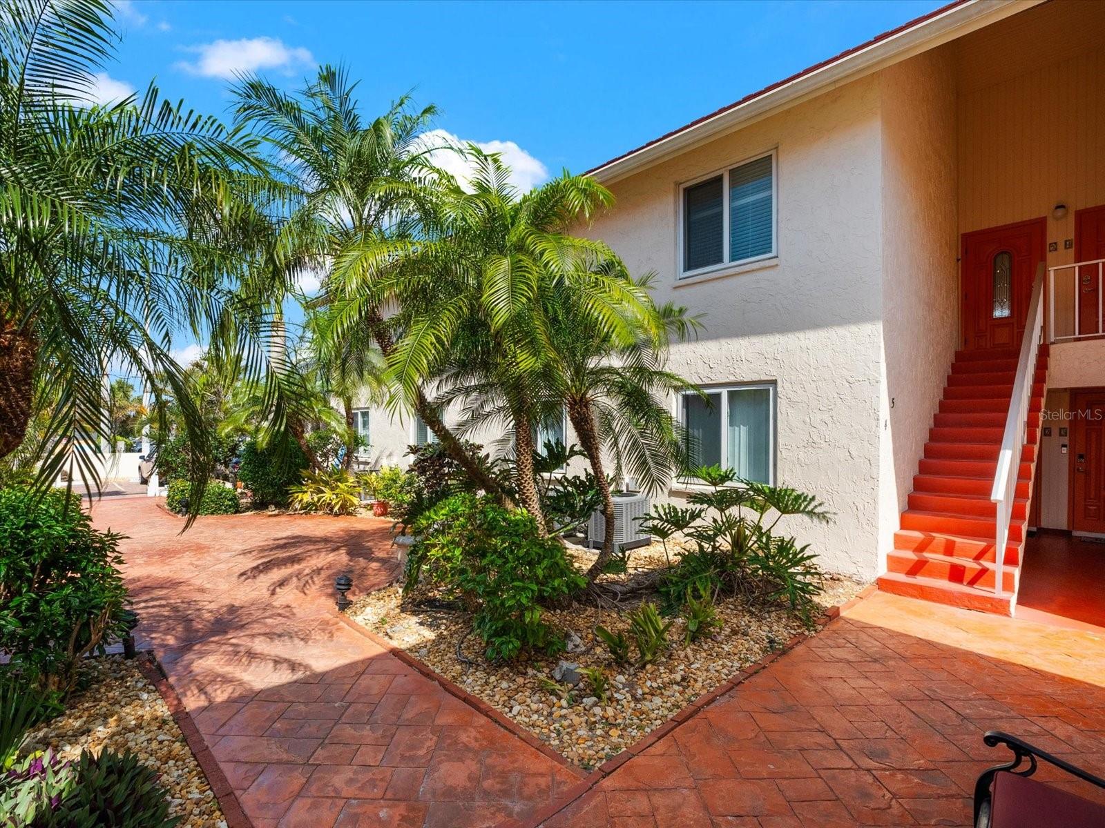 6708 SARASEA CIR #202, SARASOTA, FL, 34242