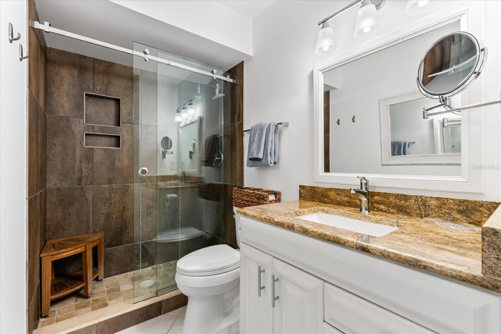 6708 SARASEA CIR #202, SARASOTA, FL, 34242