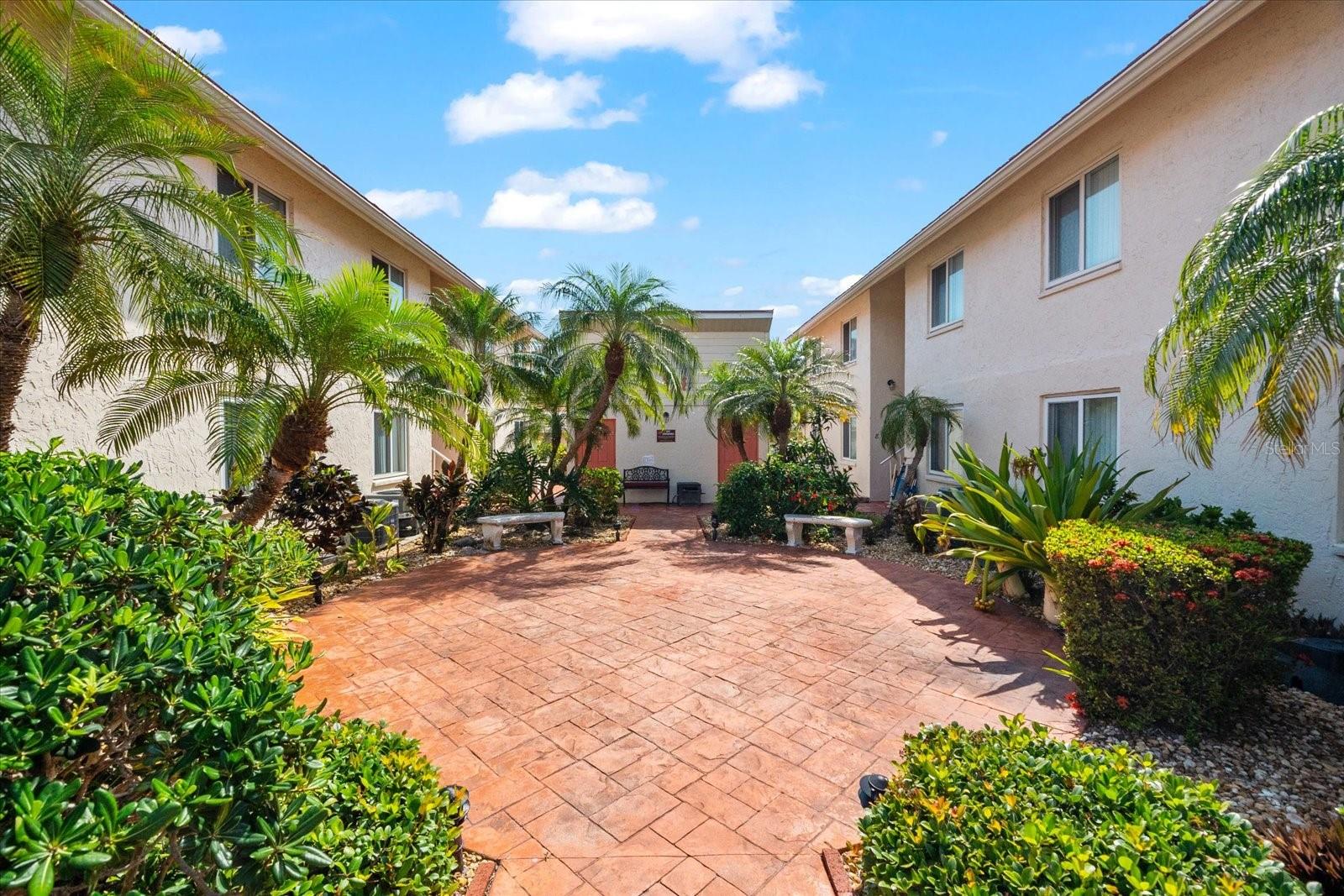 6708 SARASEA CIR #202, SARASOTA, FL, 34242