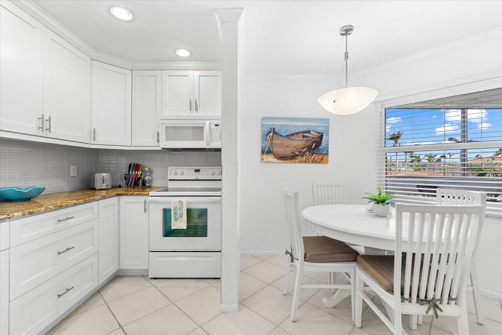 6708 SARASEA CIR #202, SARASOTA, FL, 34242