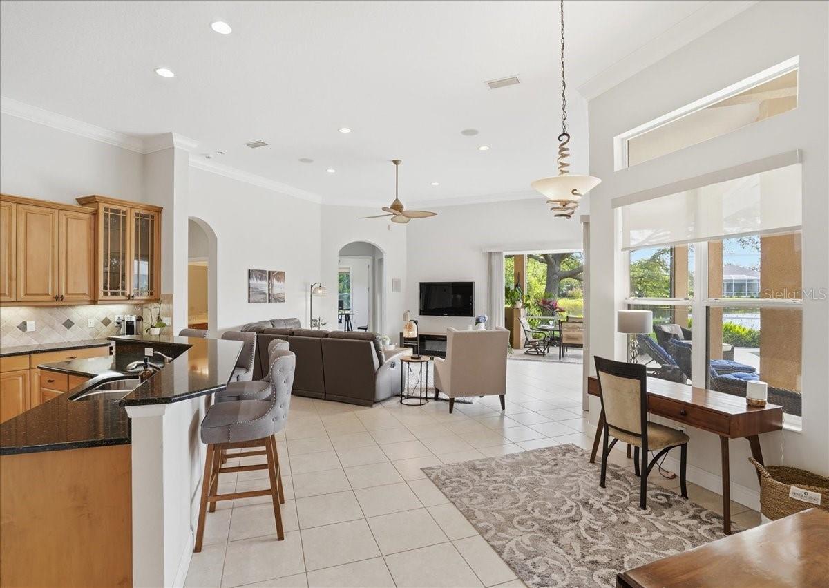 8843 17TH AVENUE CIR NW, BRADENTON, FL, 34209