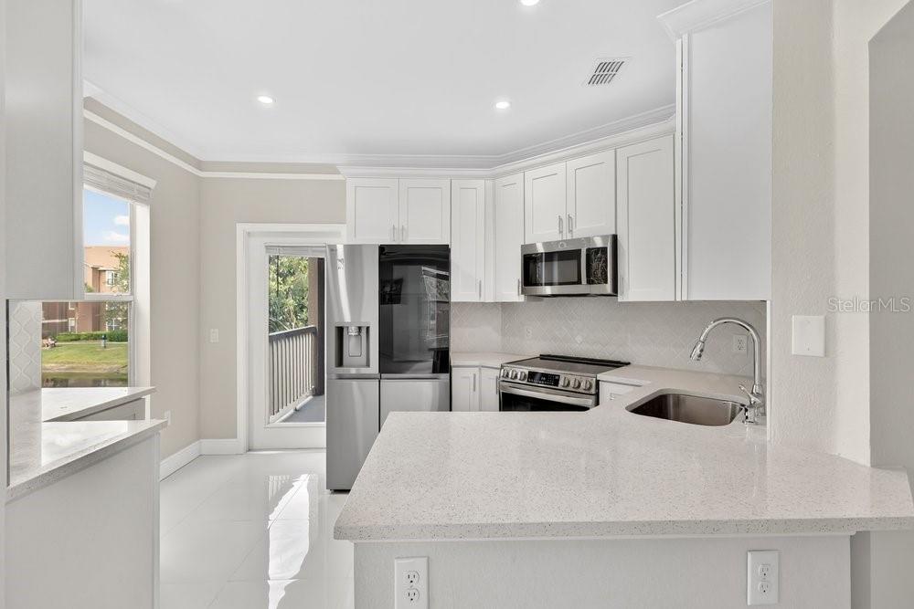 8801 VILLA VIEW CIR #207, ORLANDO, FL, 32821