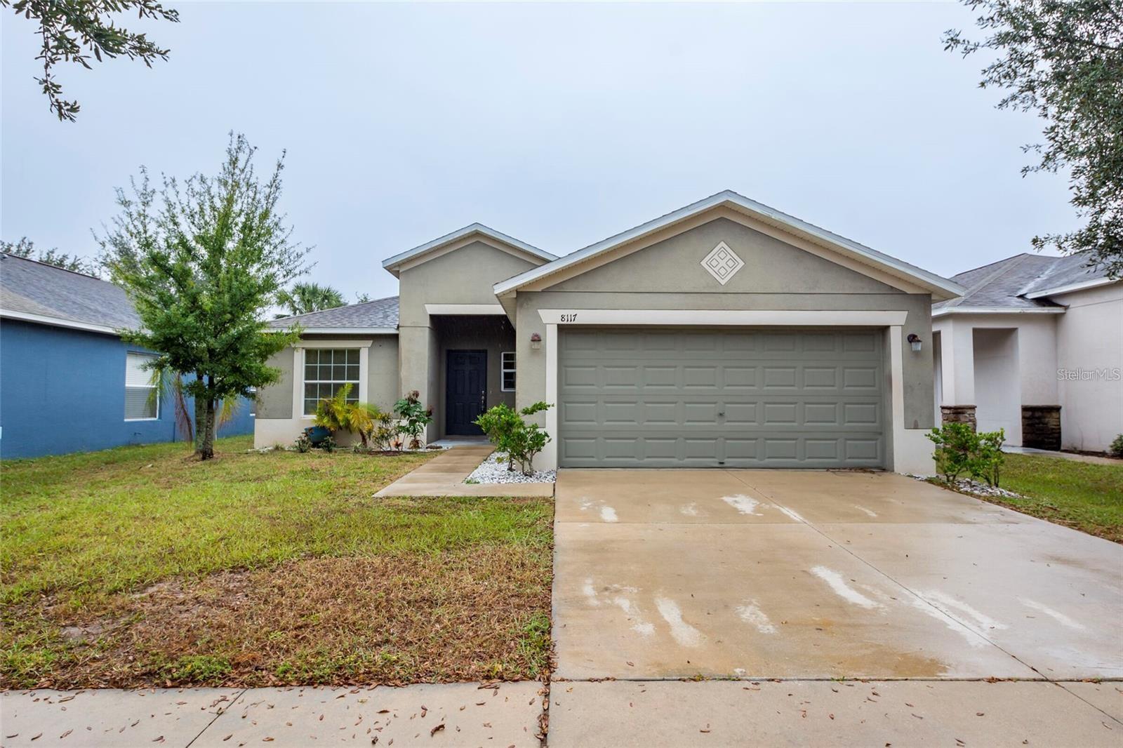 8117 ALAMOSA WOOD AVE, RUSKIN, FL, 33573