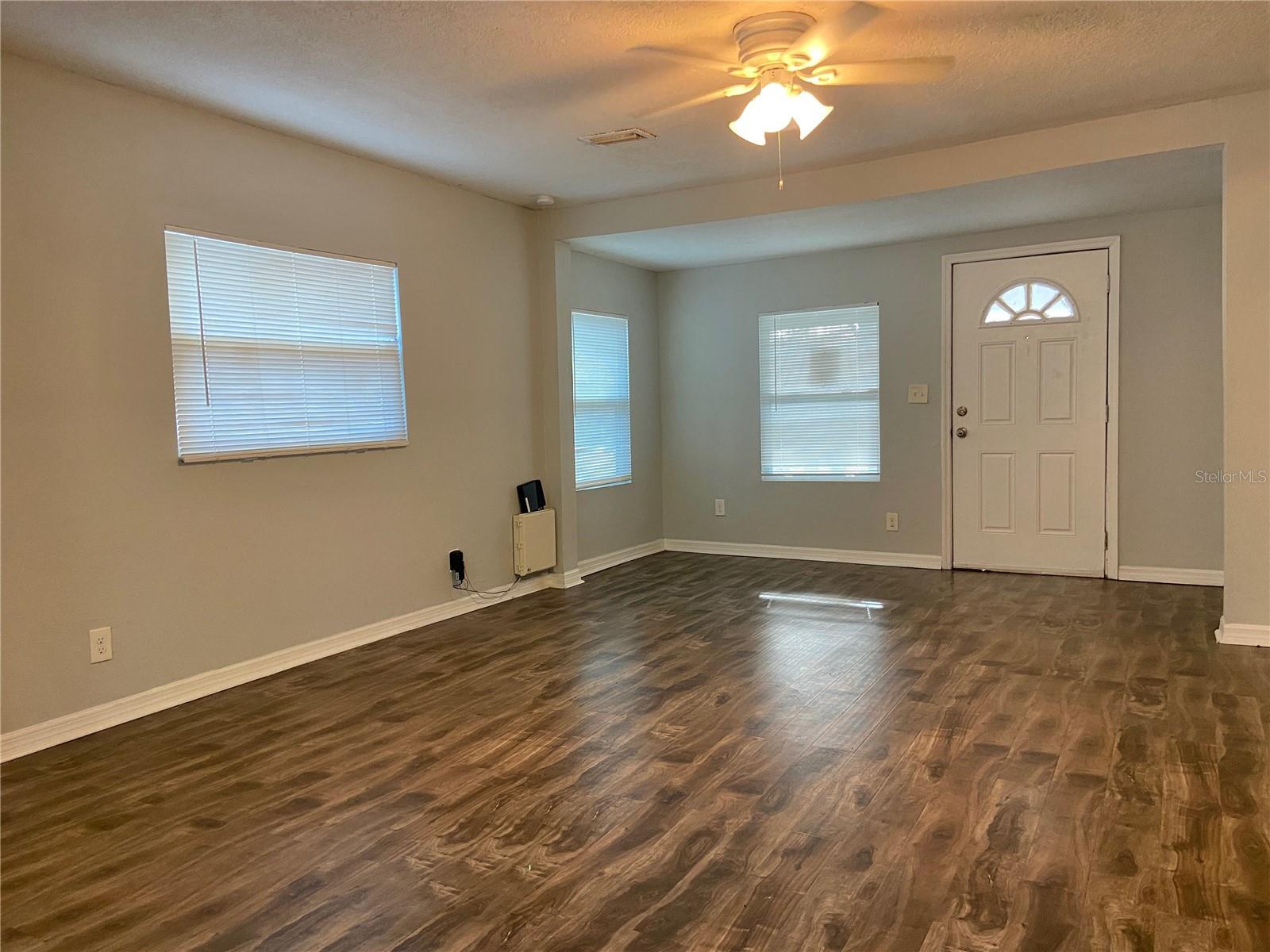 8105 N 12TH ST, TAMPA, FL, 33604