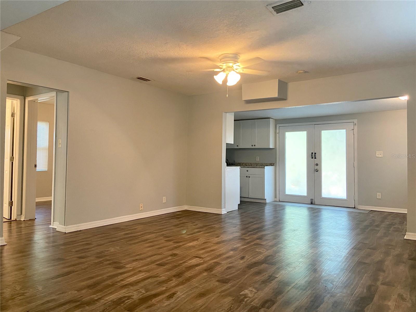 8105 N 12TH ST, TAMPA, FL, 33604