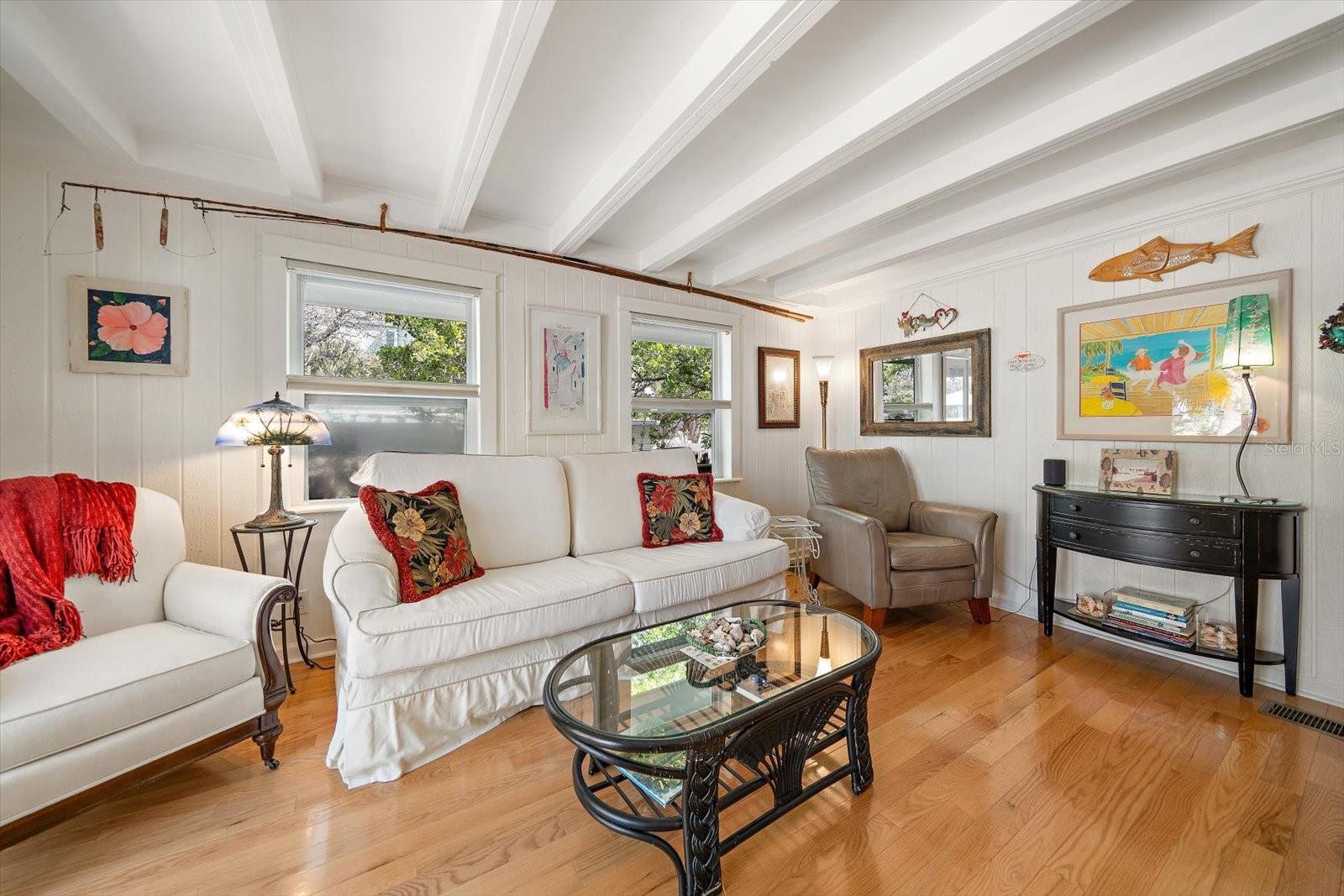 8403 W GULF BLVD, TREASURE ISLAND, FL, 33706