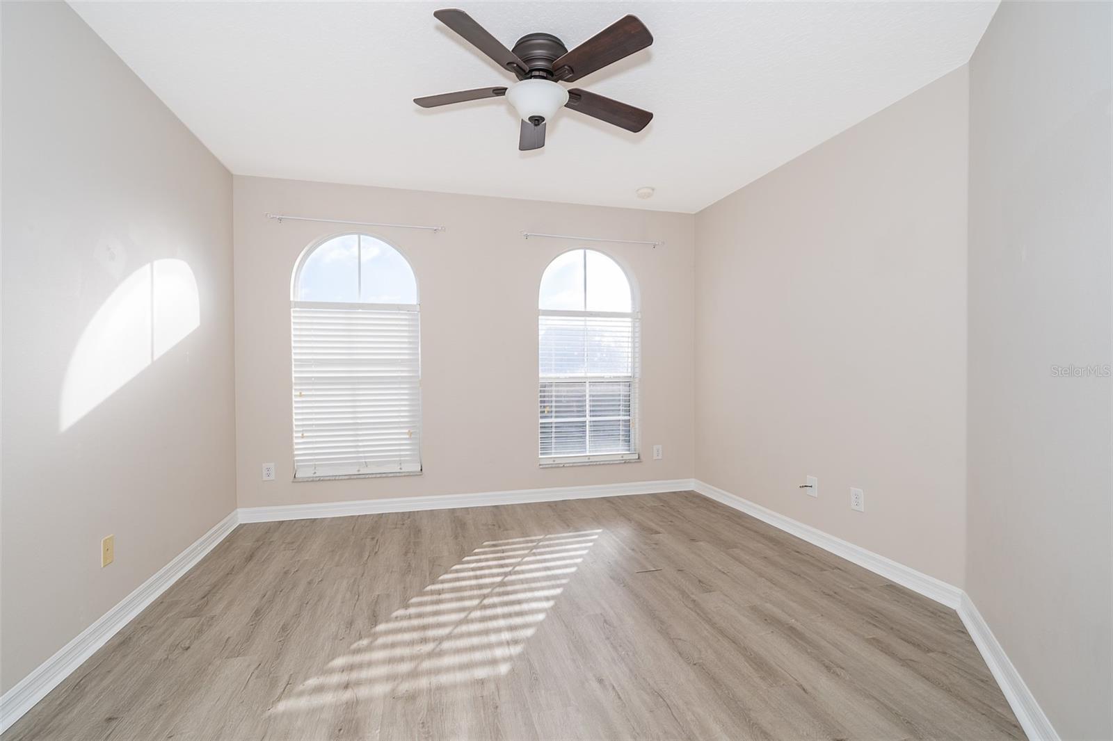 4824 FIORAZANTE AVE, ORLANDO, FL, 32839
