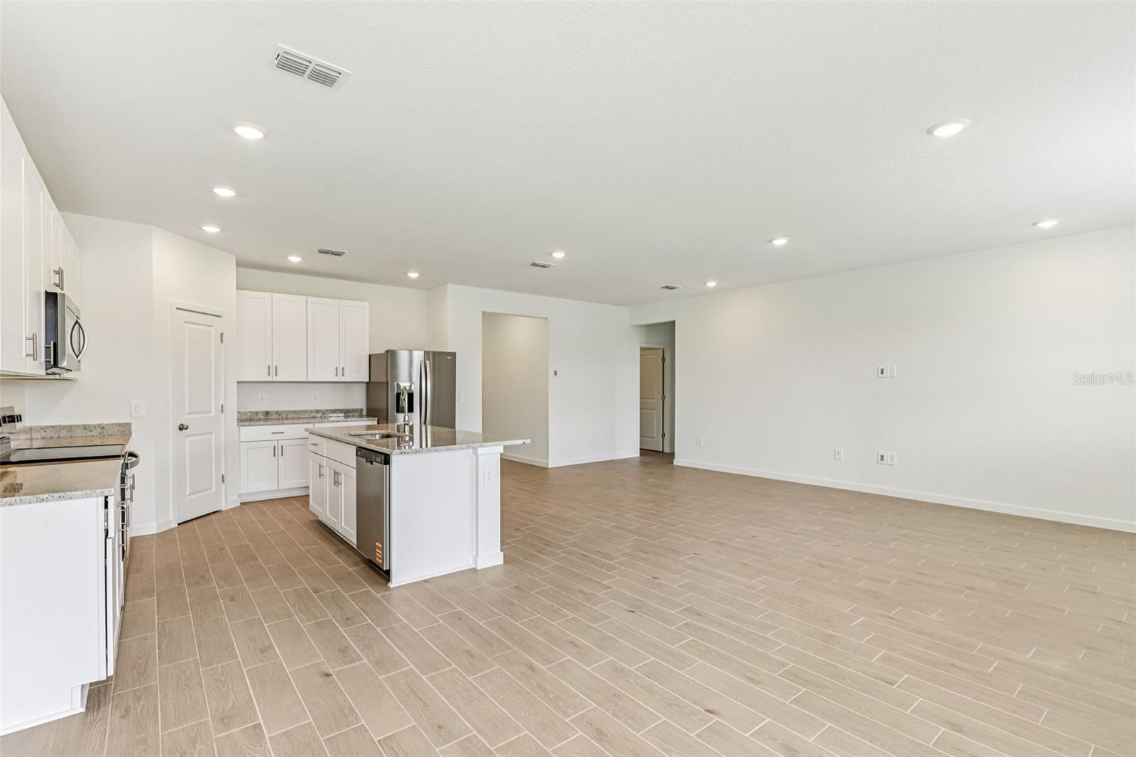 61 ARARAT DR, PALM COAST, FL, 32137