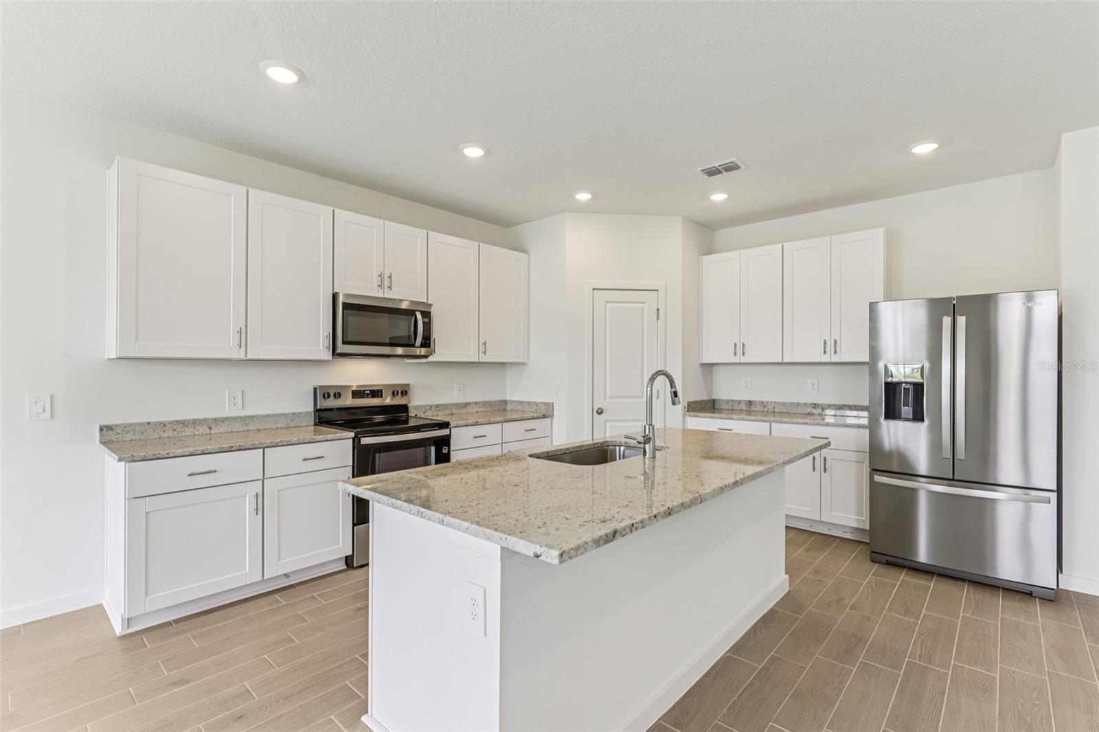 61 ARARAT DR, PALM COAST, FL, 32137