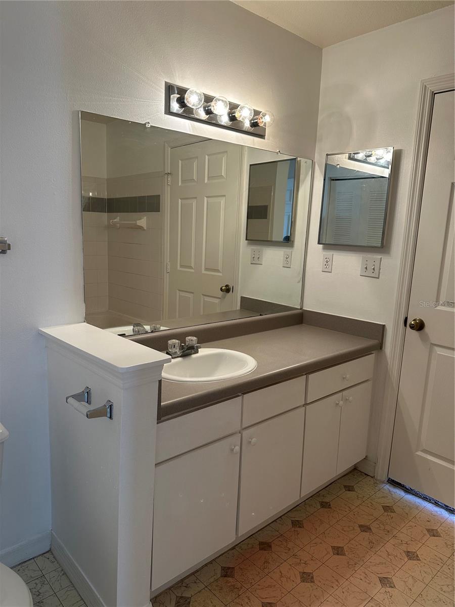LAKE CHASE CONDO, TAMPA, FL, 33626