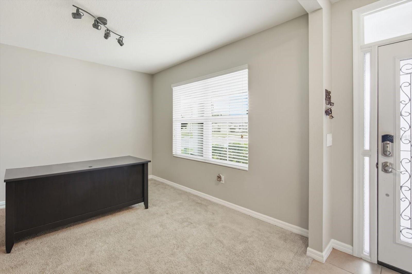 8201 BILSTON VILLAGE LN, GIBSONTON, FL, 33534