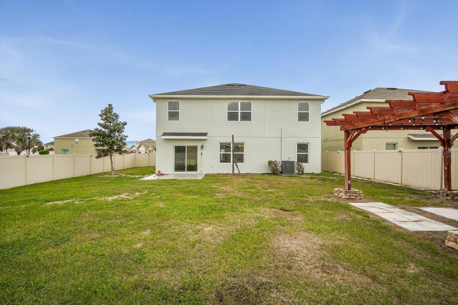 8201 BILSTON VILLAGE LN, GIBSONTON, FL, 33534