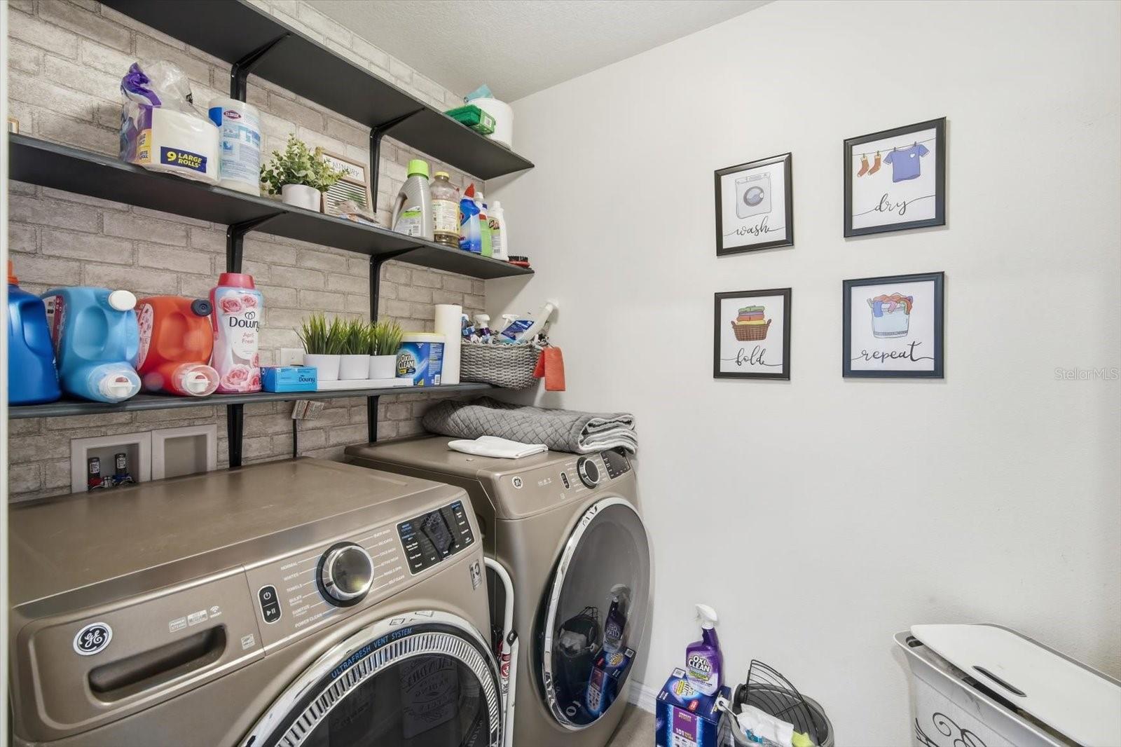 8201 BILSTON VILLAGE LN, GIBSONTON, FL, 33534