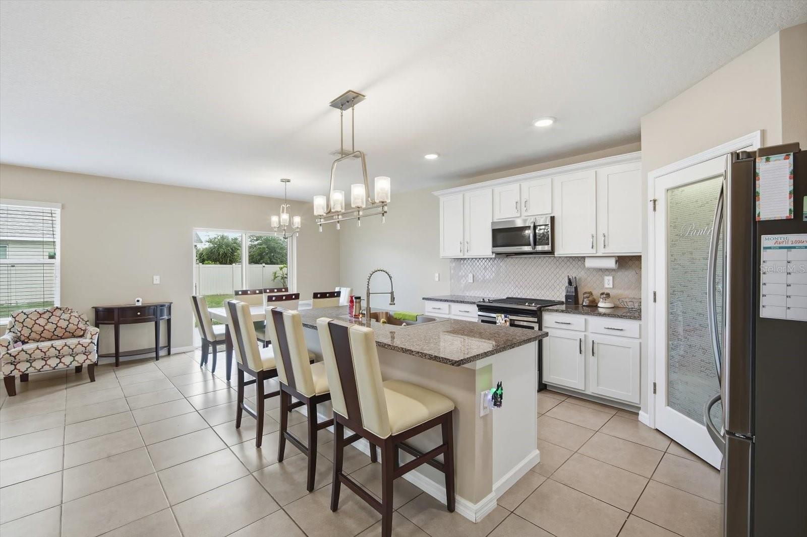 8201 BILSTON VILLAGE LN, GIBSONTON, FL, 33534