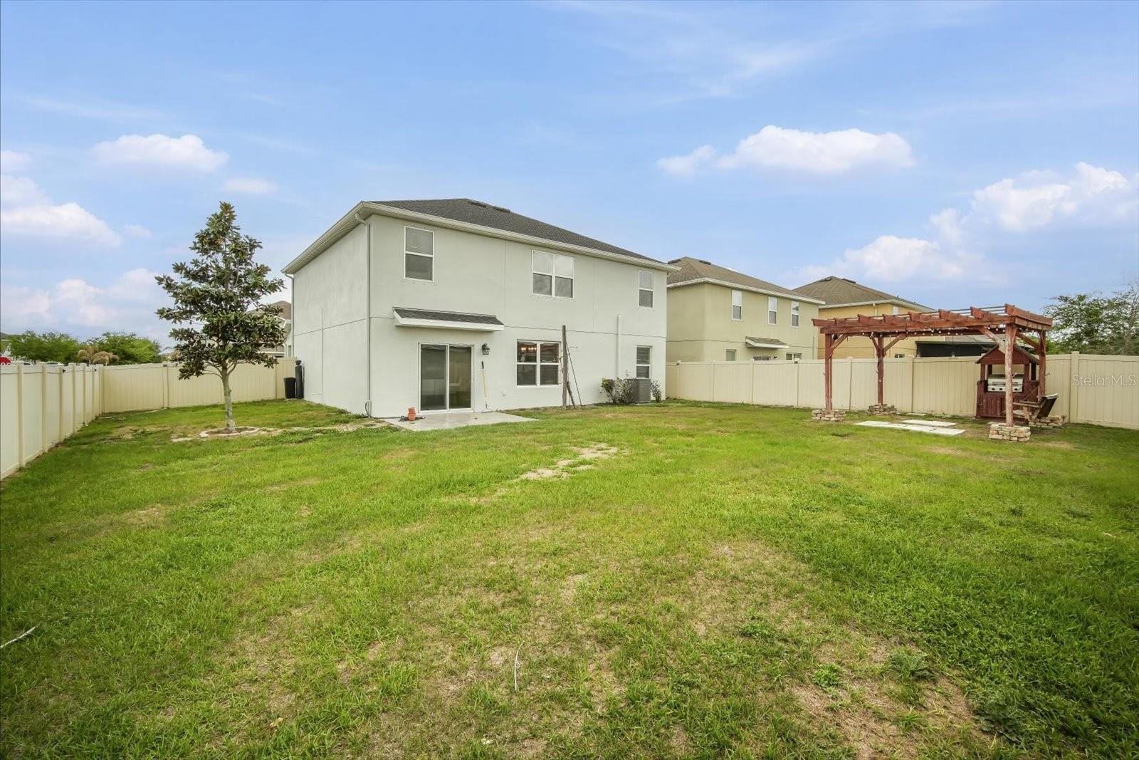 8201 BILSTON VILLAGE LN, GIBSONTON, FL, 33534