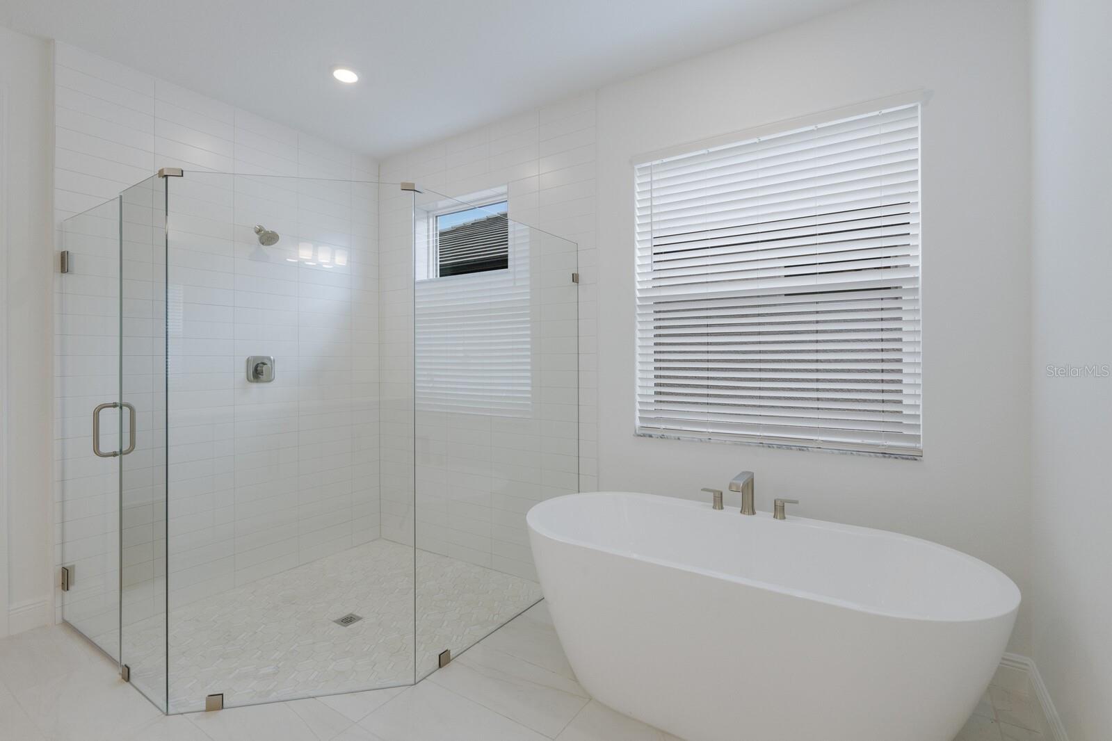 4611 SWEET RETREAT RUN, LAKEWOOD RANCH, FL, 34211