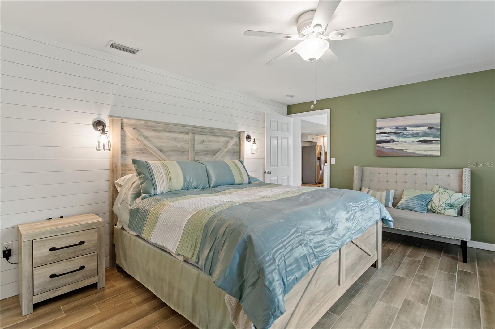1675 BLAKEMORE LN, SARASOTA, FL, 34231
