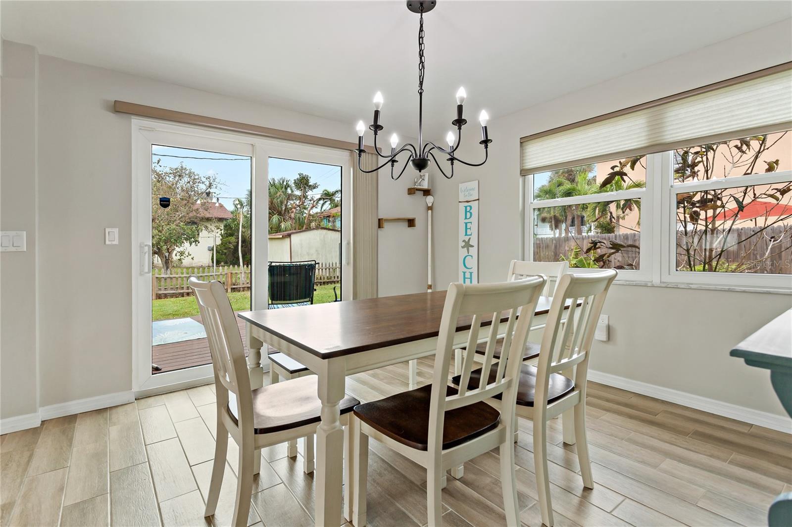 1675 BLAKEMORE LN, SARASOTA, FL, 34231