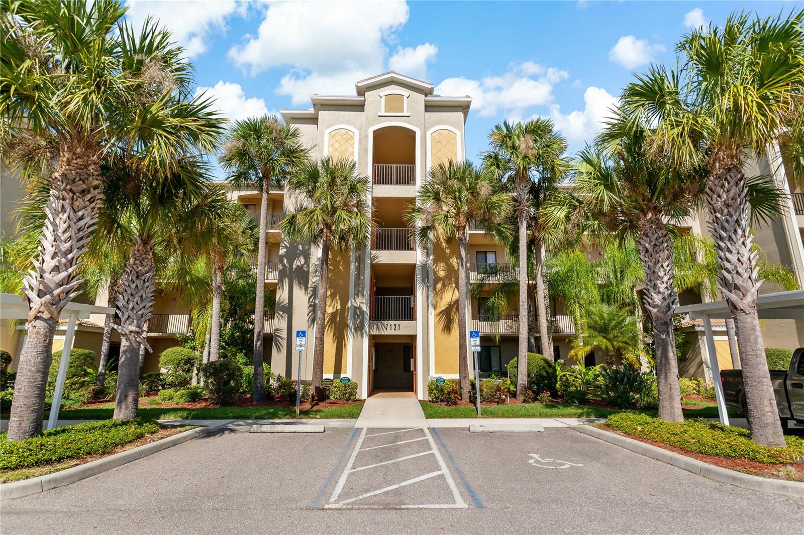7121 RIVER HAMMOCK DR #102, BRADENTON, FL, 34212