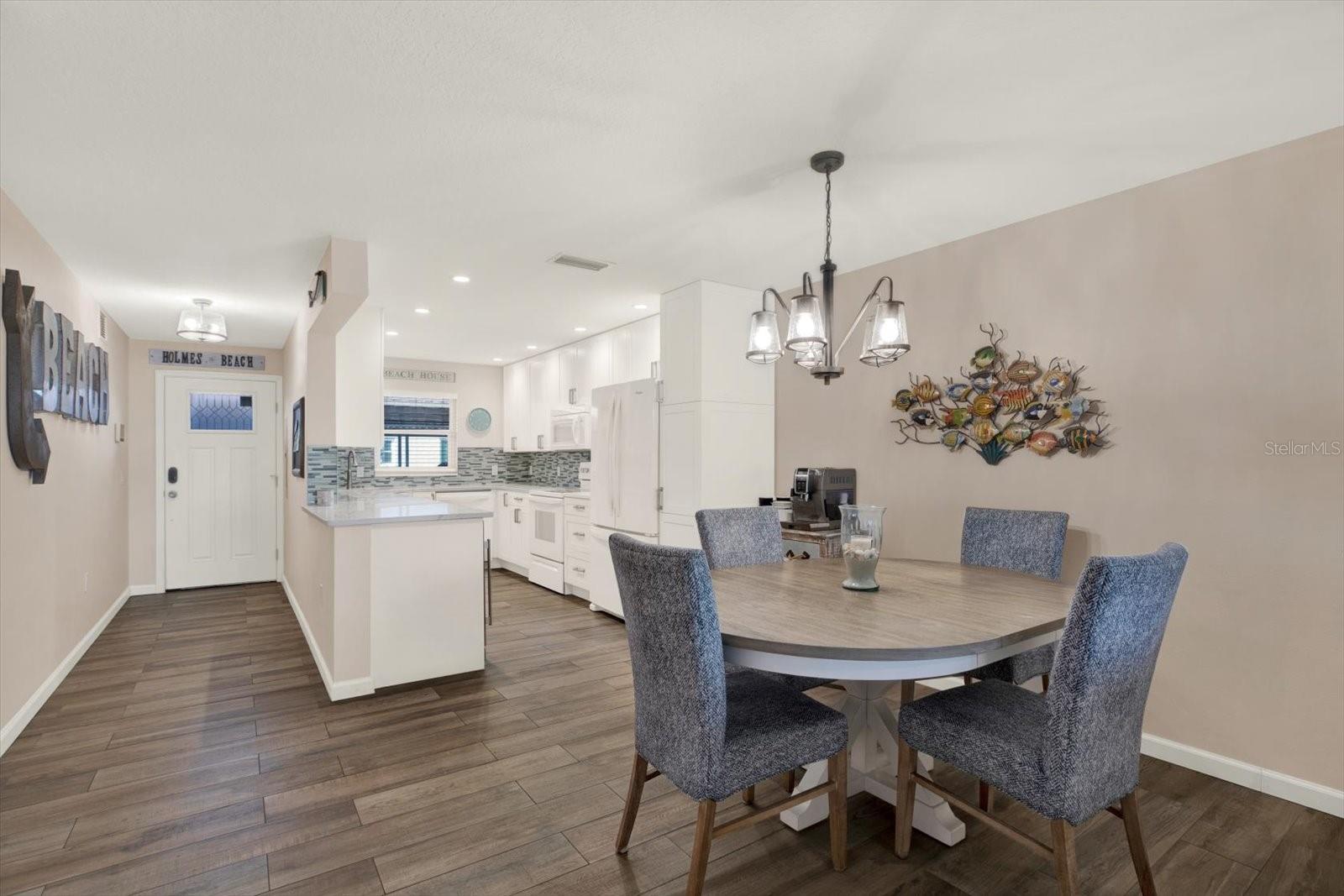 4307 GULF DR #103, HOLMES BEACH, FL, 34217