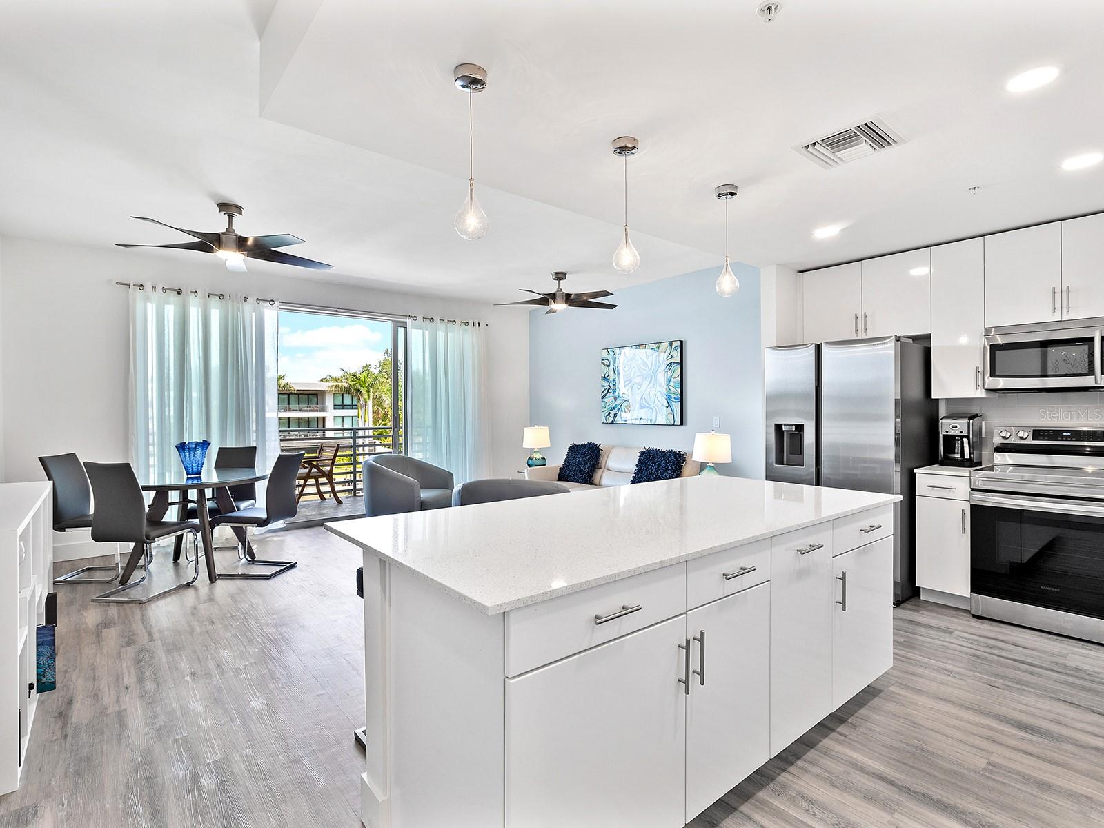 1709 N TAMIAMI TRL #318, SARASOTA, FL, 34234