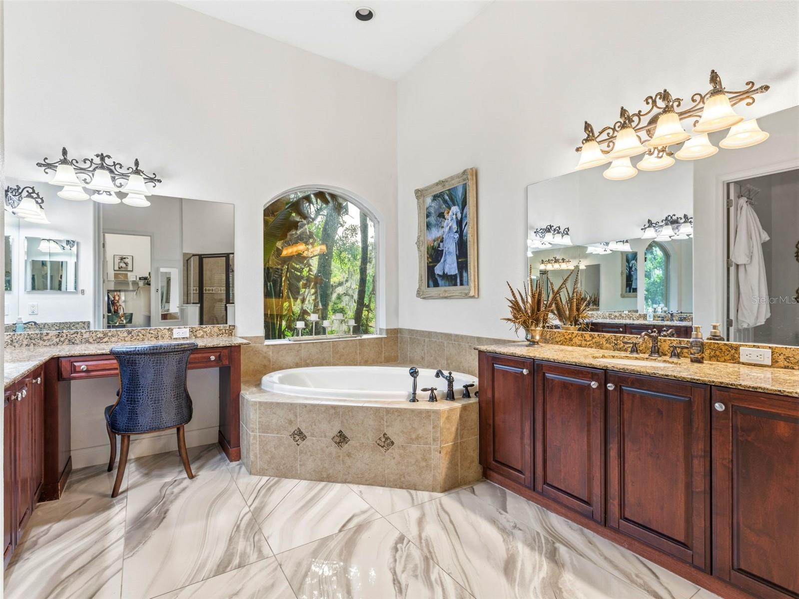 6121 AVOCETRIDGE DR, LITHIA, FL, 33547