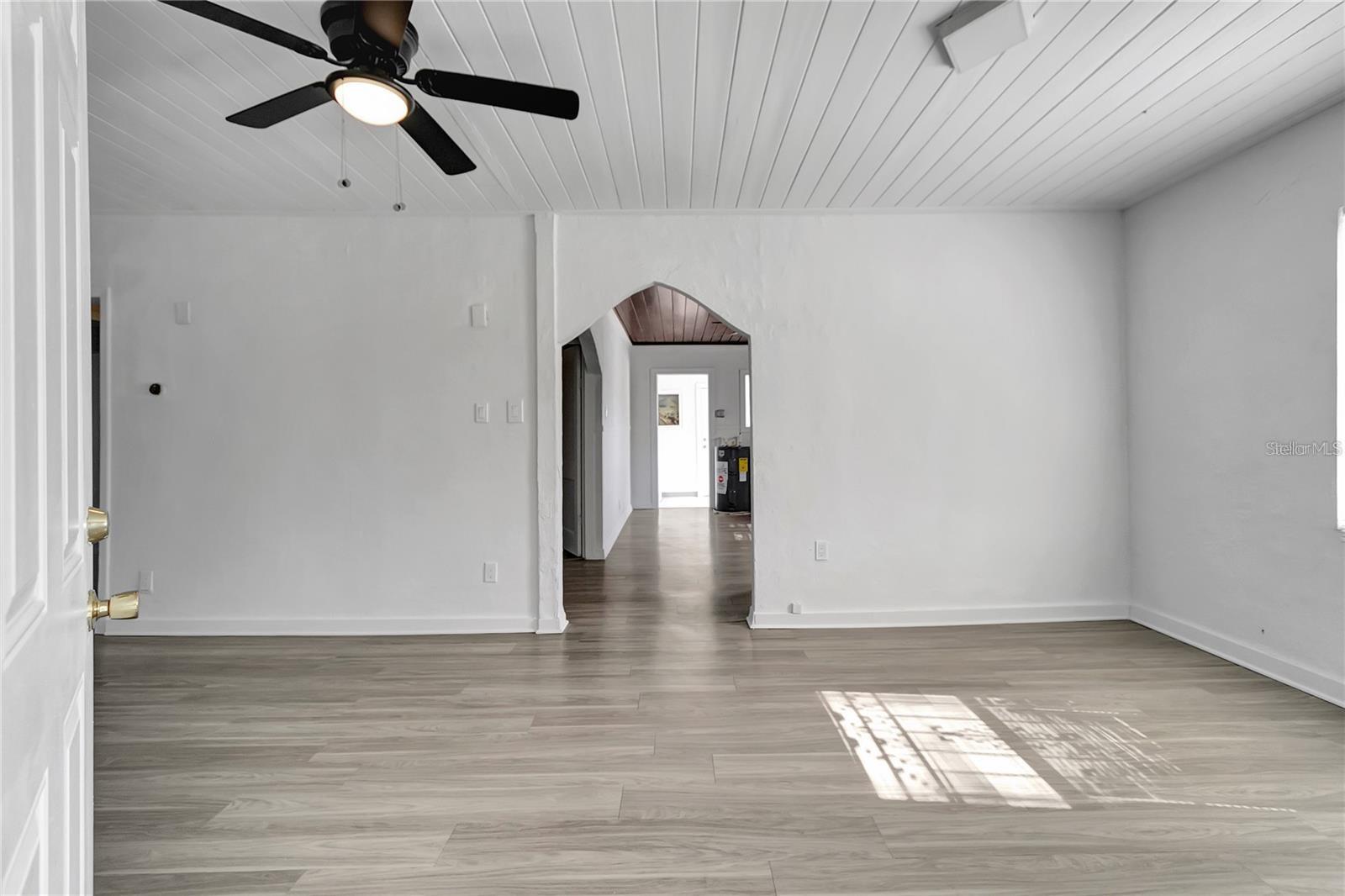 2701 N FREMONT AVE, TAMPA, FL, 33607