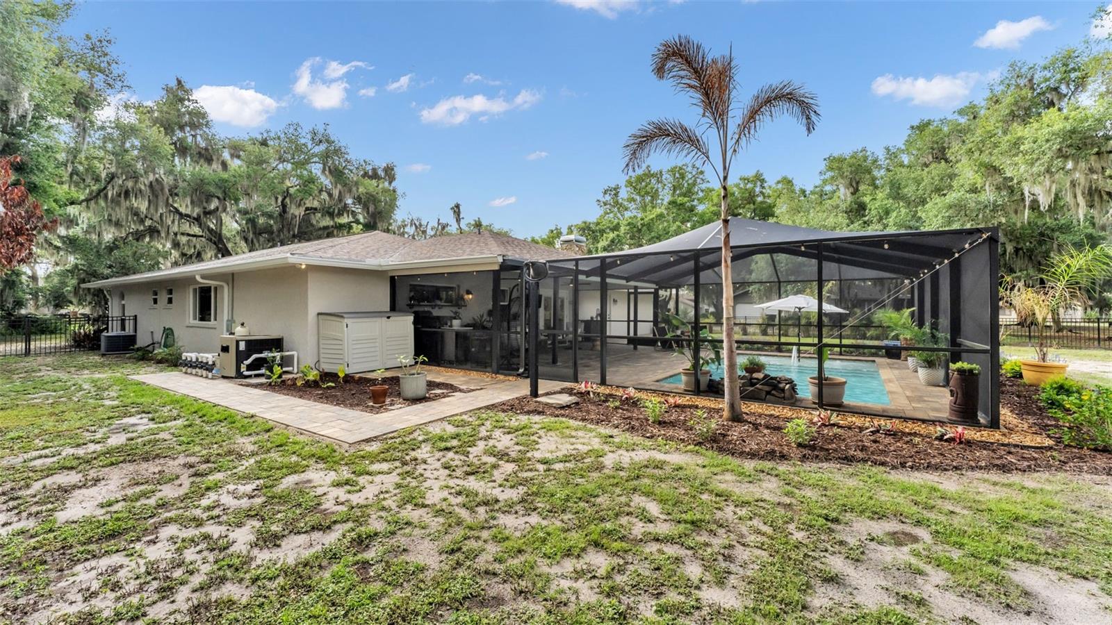 135 COUNTRY CLUB LN, MULBERRY, FL, 33860