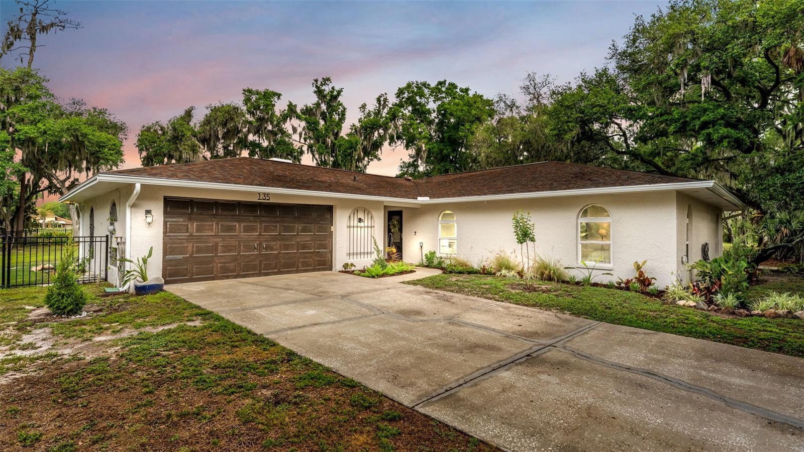 135 COUNTRY CLUB LN, MULBERRY, FL, 33860