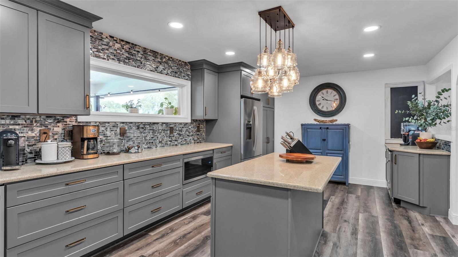 135 COUNTRY CLUB LN, MULBERRY, FL, 33860