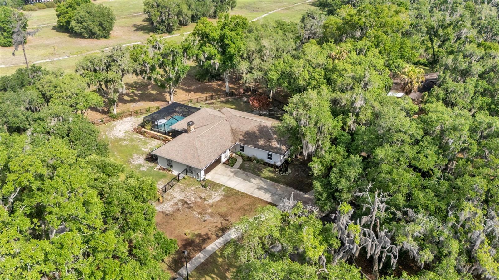 135 COUNTRY CLUB LN, MULBERRY, FL, 33860