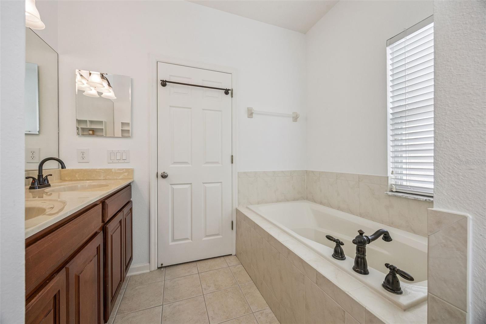8971 SILK BAY PL, ORLANDO, FL, 32827