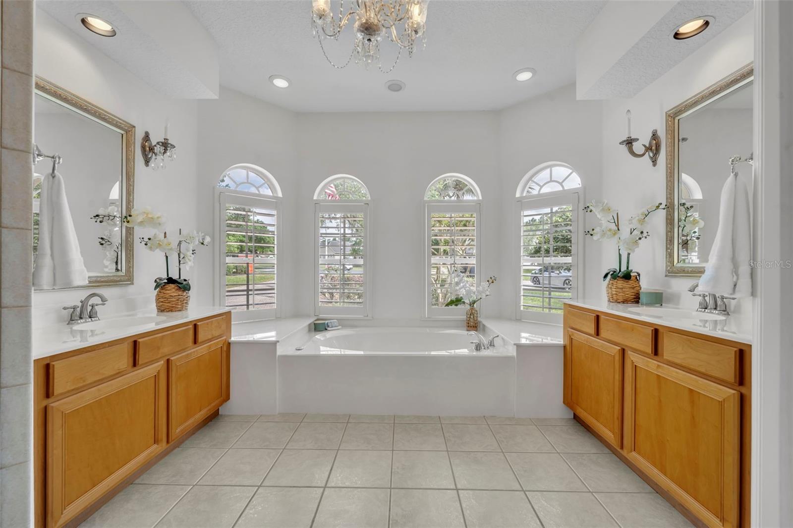 100 GLEN CLUB CT, DEBARY, FL, 32713