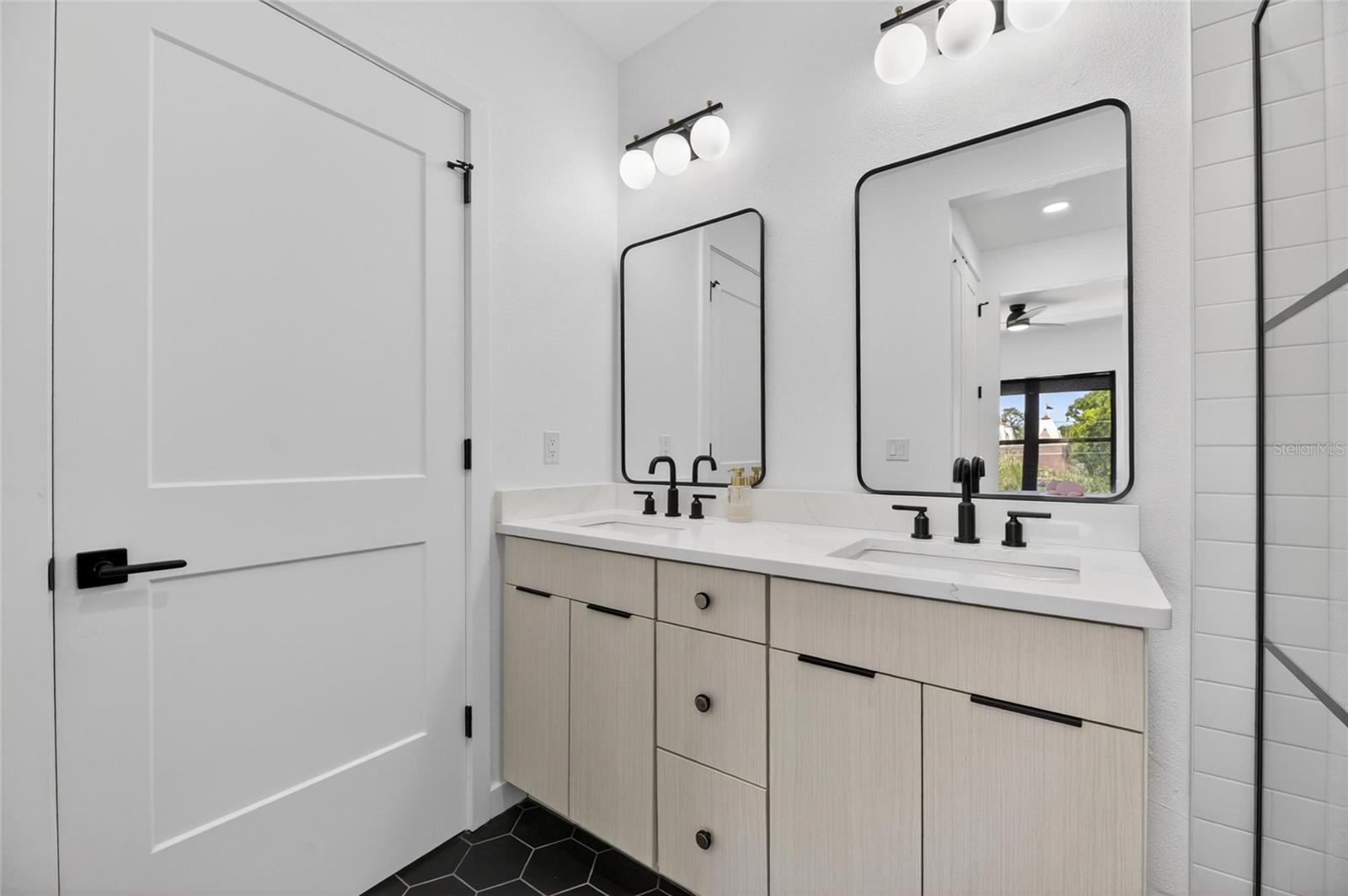 1801 N MORGAN ST #11, TAMPA, FL, 33602